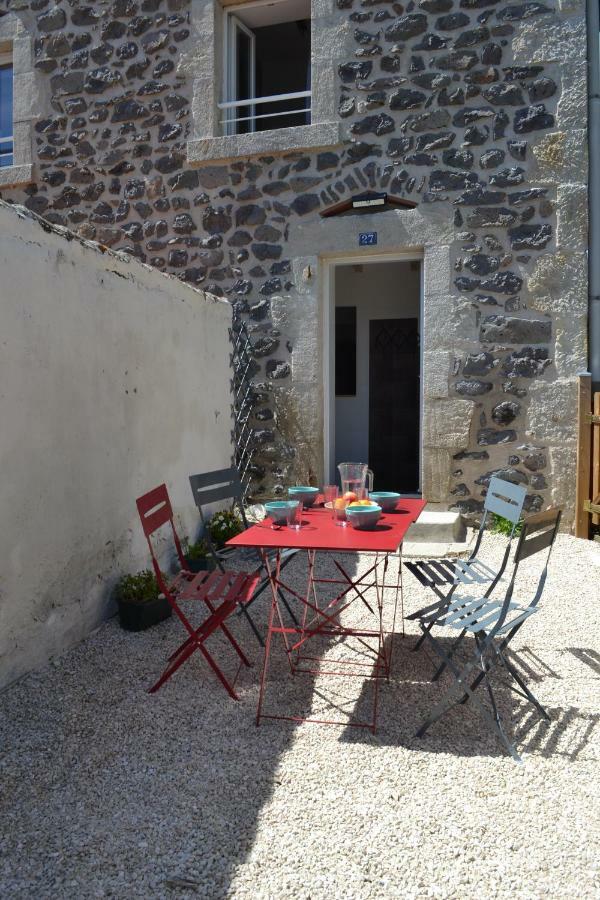 Gite Du Lavoir Le Puy-en-Velay Bagian luar foto